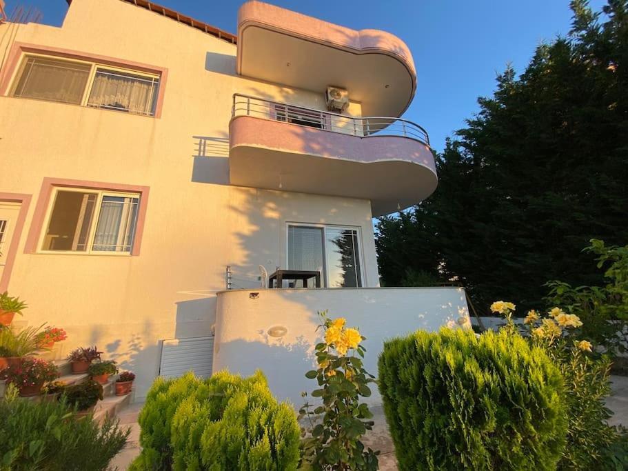 كساميل Guesthouse Xhimi المظهر الخارجي الصورة