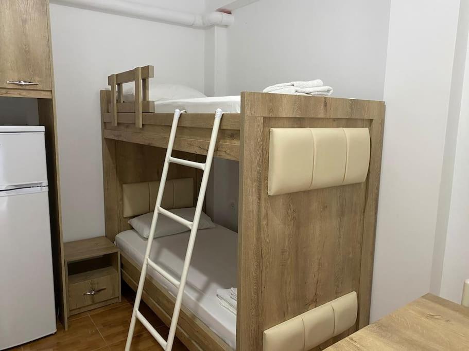 كساميل Guesthouse Xhimi المظهر الخارجي الصورة
