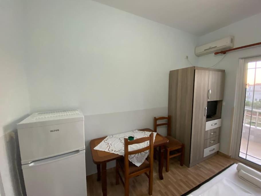 كساميل Guesthouse Xhimi المظهر الخارجي الصورة