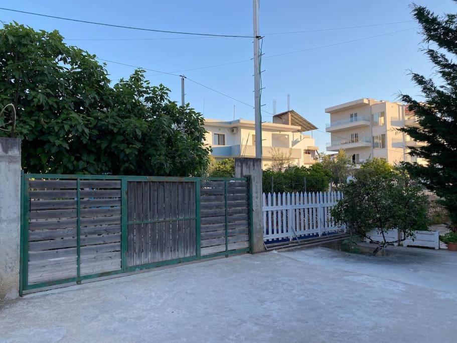 كساميل Guesthouse Xhimi المظهر الخارجي الصورة
