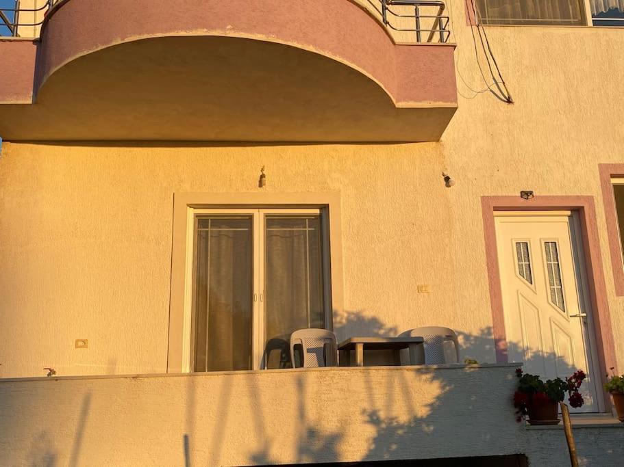 كساميل Guesthouse Xhimi المظهر الخارجي الصورة