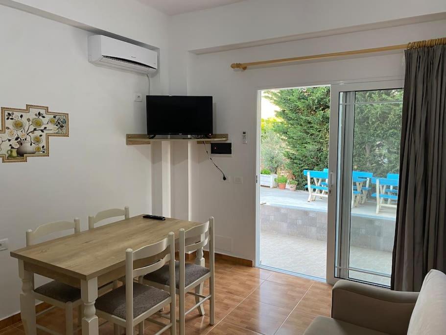كساميل Guesthouse Xhimi المظهر الخارجي الصورة