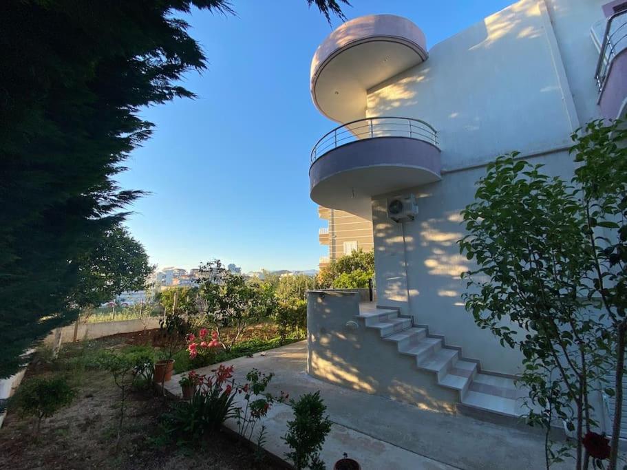 كساميل Guesthouse Xhimi المظهر الخارجي الصورة